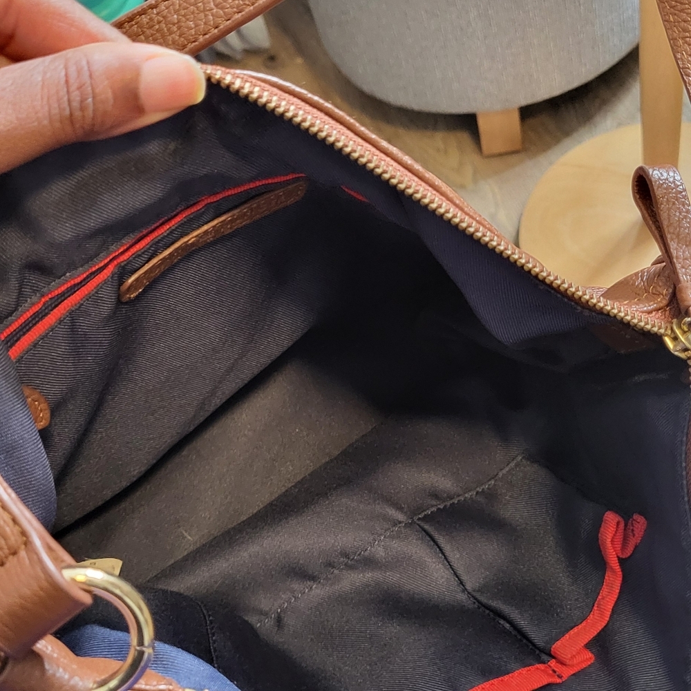 Lovely Tommy Hilfiger Genuine Leather Bag - Picture 3 of 5